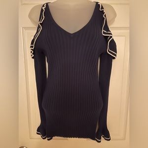 Venus M top navy with ruffles for Shannon